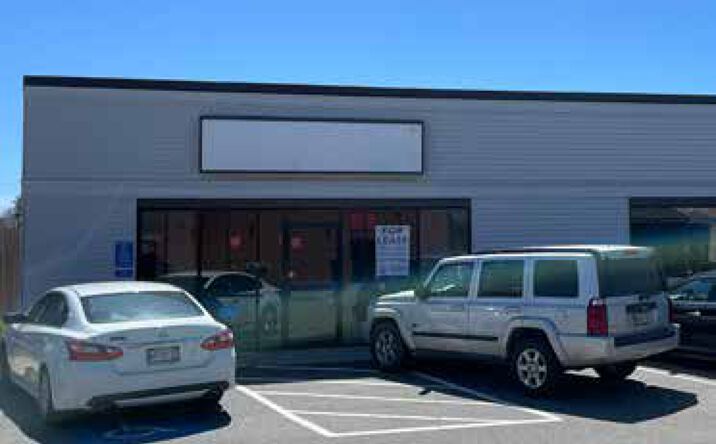 Pictures of Retail property located at 13 Gurnet Rd, Brunswick, ME 04011 for lease - image #1