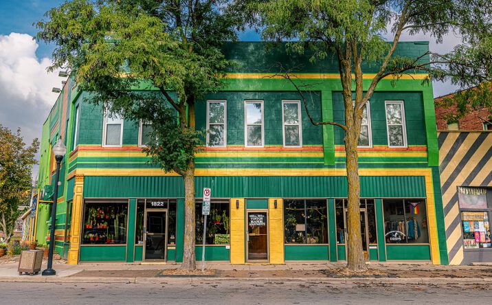 Pictures of Retail property located at 1822 Vinton St, Omaha, NE 68108 for lease - image #1