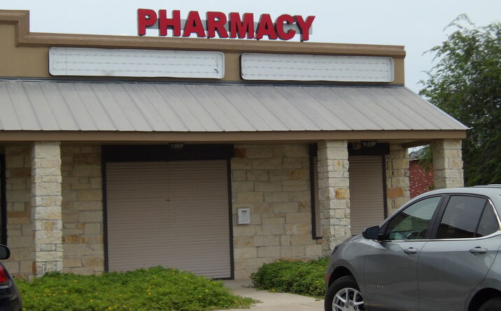 Pictures of Office property located at 707 Sesame Dr, Harlingen, TX 78550 for lease - image #1