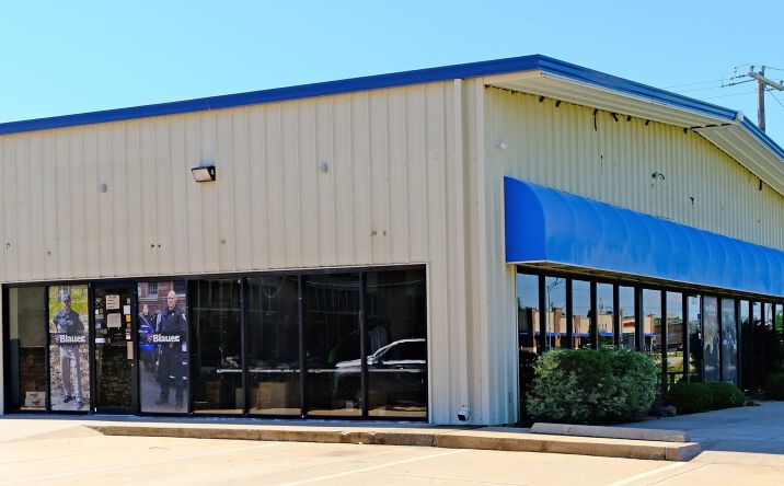 Pictures of Retail property located at 2412 S Douglas Blvd, Midwest City, OK 73130 for lease - image #1
