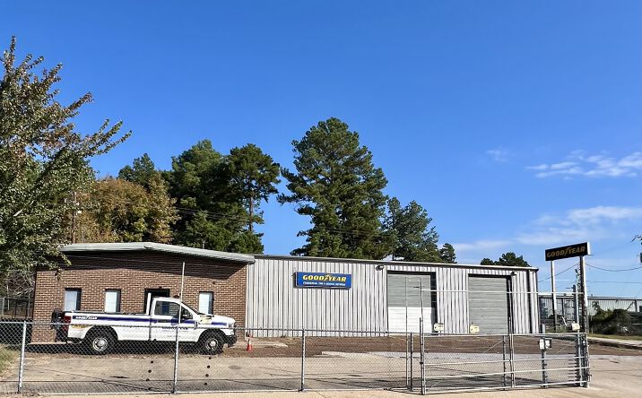 Pictures of Industrial property located at 3725 E Loop Dr, Longview, TX 75602 for lease - image #1