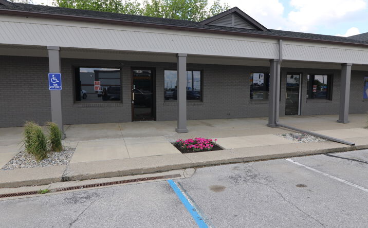 Pictures of Retail, Office property located at 1880 US-231, Crawfordsville, IN 47933 for lease - image #1