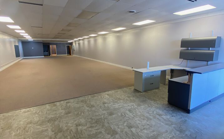 Pictures of Retail, Office, Special Purpose property located at 3198 London Rd, Eau Claire, WI 54701 for lease - image #1