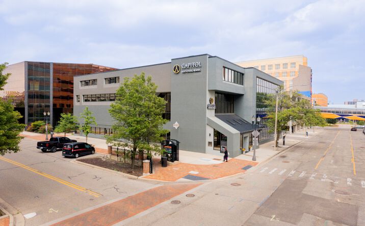 Pictures of Office property located at 200 N Washington Square, Lansing, MI 48933 for lease - image #1