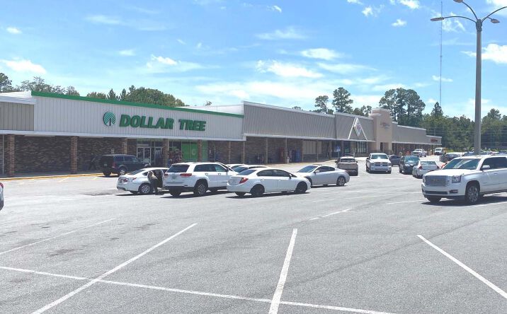 Pictures of Retail property located at 401 North Duval Street, Claxton, GA 30417 for lease - image #1