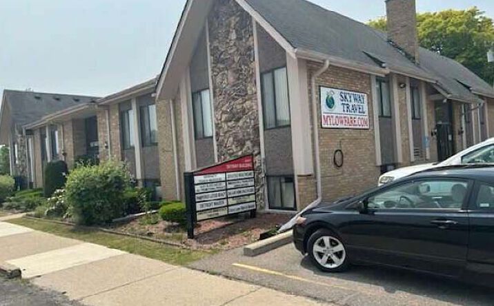 Pictures of Retail, Office property located at 28551 Southfield Rd, Lathrup Village, MI 48076 for lease - image #1