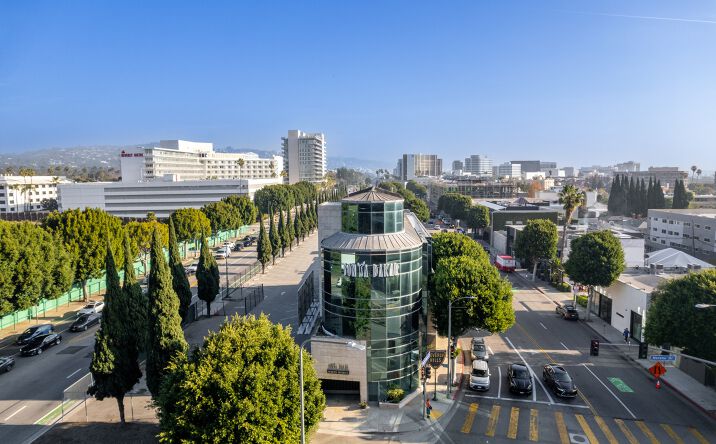 Pictures of Office property located at 9975 S Santa Monica Blvd, Beverly Hills, CA 90212 for lease - image #1