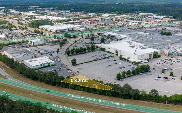 Pictures of Land property located at 0 Cross Creek Mall, Fayetteville, NC 28303 for lease - image #1