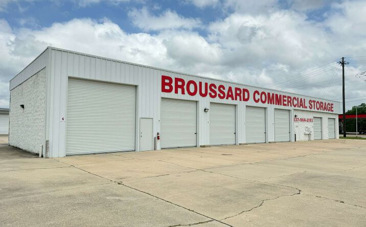 Pictures of Industrial property located at 2835 SE Evangeline Thruway, Lafayette, LA 70508 for lease - image #1