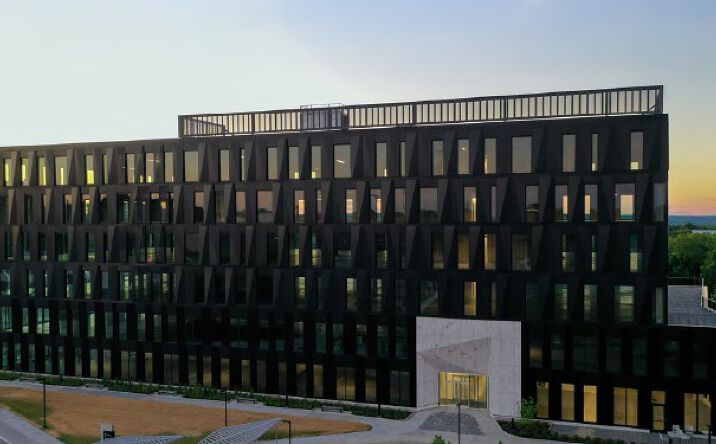 Pictures of Office property located at 3090 Exploration Ave, Cincinnati, OH 45206 for lease - image #1