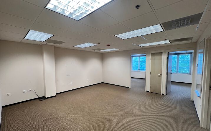 Pictures of Office property located at 581 - 607 Elm Place, Highland Park, IL 60035, Highland Park, IL 60035 for lease - image #1