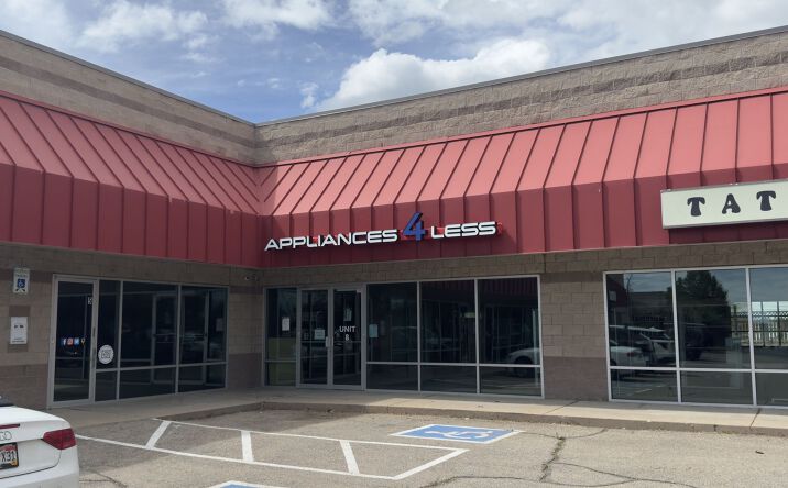 Pictures of Retail property located at 275 Waneka Pkwy, Lafayette, CO 80026 for lease - image #1