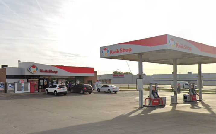 Pictures of Retail property located at 1102 Campus Dr, Garden City, KS 67846 for lease - image #1