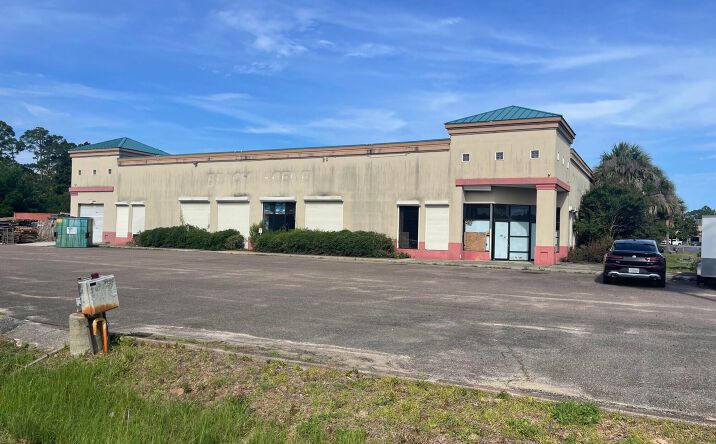 Pictures of Retail, Office, Industrial property located at 10059 Hutchison Blvd, Panama City Beach, FL 32407 for lease - image #1