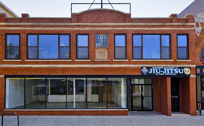 Pictures of Retail, Restaurant property located at 2440 N Lincoln Ave, Chicago, IL 60614 for lease - image #1