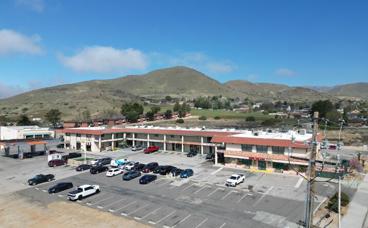 Pictures of Retail, Office property located at 3807 Sierra Hwy, Acton, CA 93510 for lease - image #1