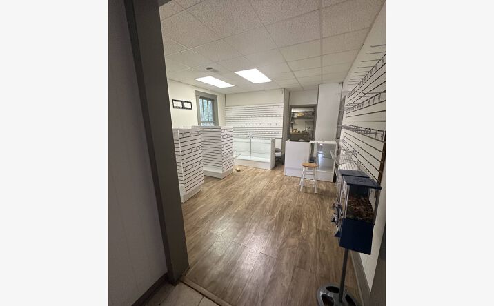 Pictures of Retail, Office, Special Purpose property located at 453 Opelika Rd, Auburn, AL 36830 for lease - image #1