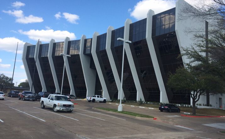 Pictures of Retail, Office property located at 1800 Teague Dr, Sherman, TX 75090 for lease - image #1