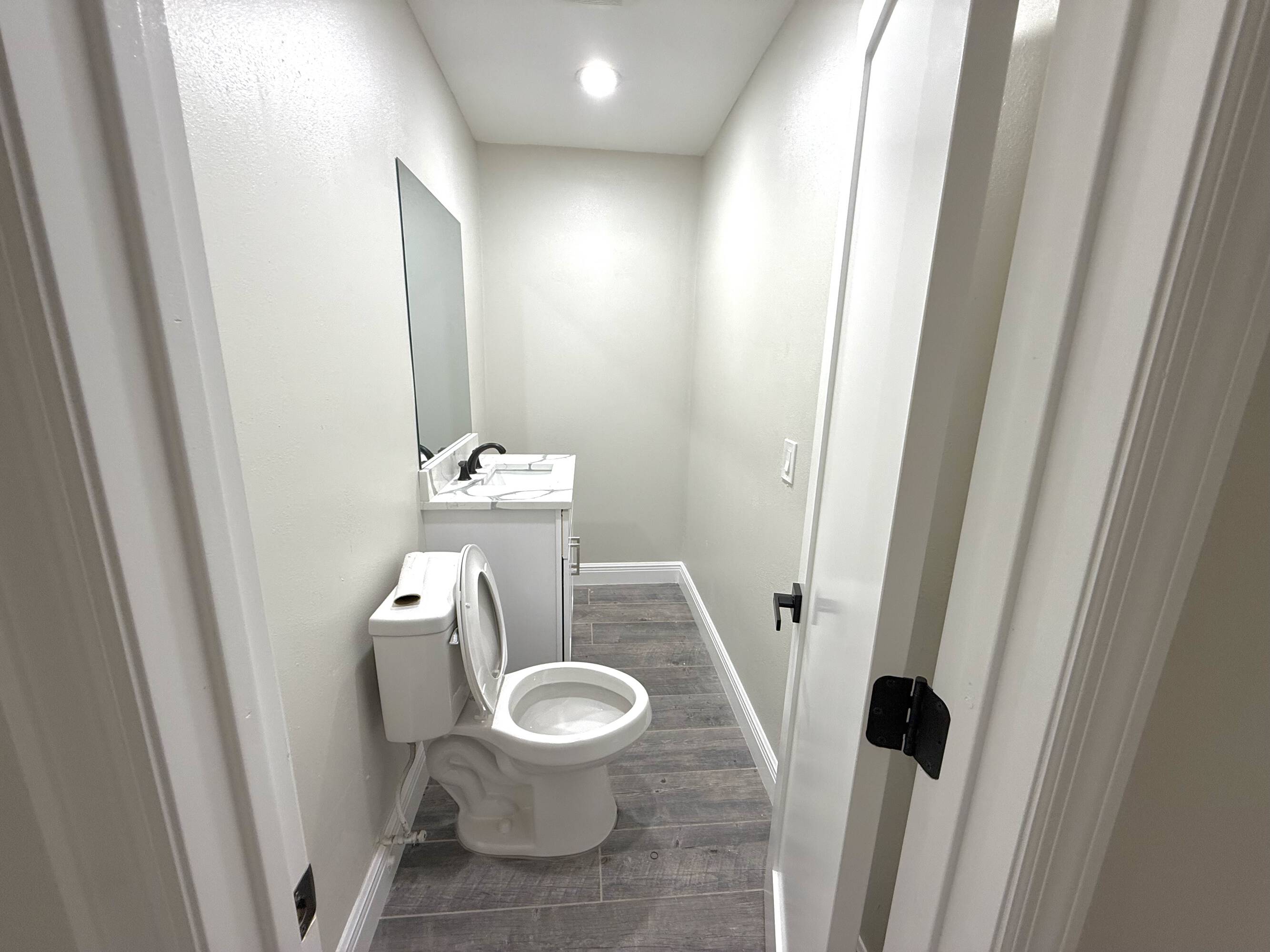 217 E Robertson St Brandon FL - 707e3a1e36b642a2ad01feb3db677525 3000x2000 Resize 