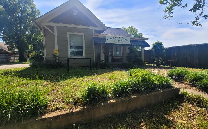 Pictures of Office property located at 908 4th Ave SE, Decatur, AL 35601 for lease - image #1