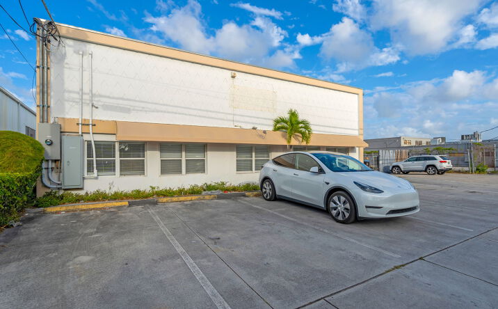 Pictures of Industrial, Special Purpose property located at 1226 NW 23rd Ave, Fort Lauderdale, FL 33311 for lease - image #1