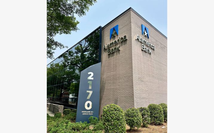 Pictures of Office property located at 2170 Highland Ave, Birmingham, AL 35205 for lease - image #1