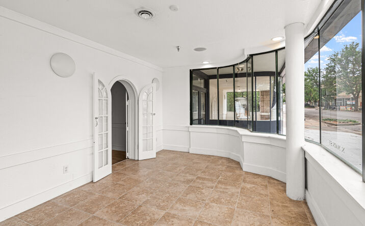 Pictures of Retail, Office, Restaurant property located at 209 N Main St, Pueblo, CO 81003 for lease - image #1