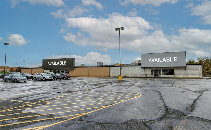 Pictures of Retail property located at 142 Finley Rd, Belle Vernon, PA 15012 for lease - image #1