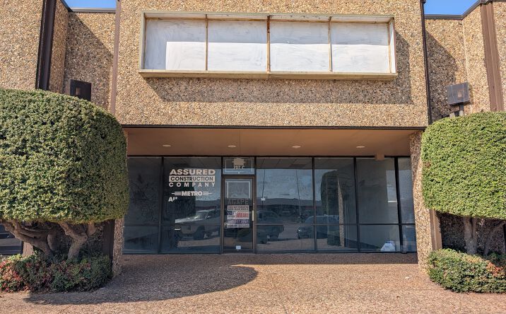 Pictures of Retail, Office property located at 207 SW C Ave, Lawton, OK 73501 for lease - image #1