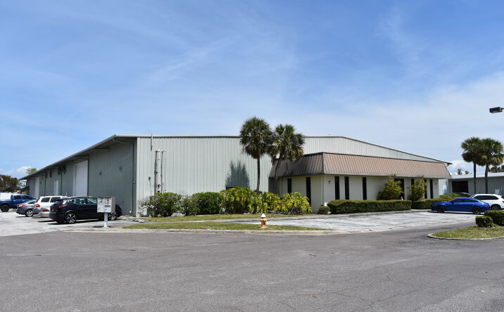 Pictures of Industrial property located at 12910 Automobile Blvd, Clearwater, FL 33762 for lease - image #1