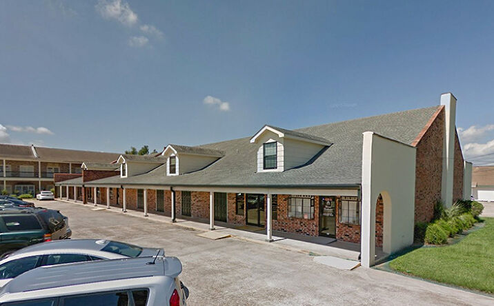 Pictures of Office property located at 429 W Airline Hwy, LaPlace, LA 70068 for lease - image #1