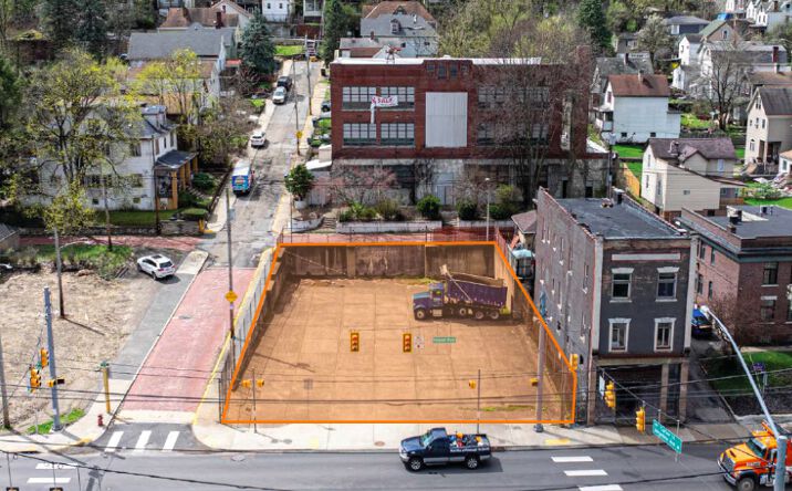 Pictures of Land property located at Island Ave, McKees Rocks, PA 15136 for lease - image #1
