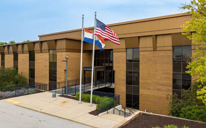 Pictures of Office property located at 11960 Westline Industrial Dr, St. Louis, MO 63146 for lease - image #1