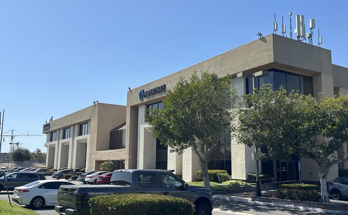 Pictures of Office property located at 1855 W Katella Ave, Orange, CA 92867 for lease - image #1