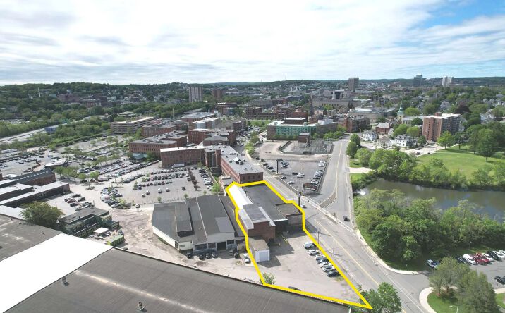 Pictures of Retail, Industrial property located at 112 Grove St, Worcester, MA 01605 for lease - image #1
