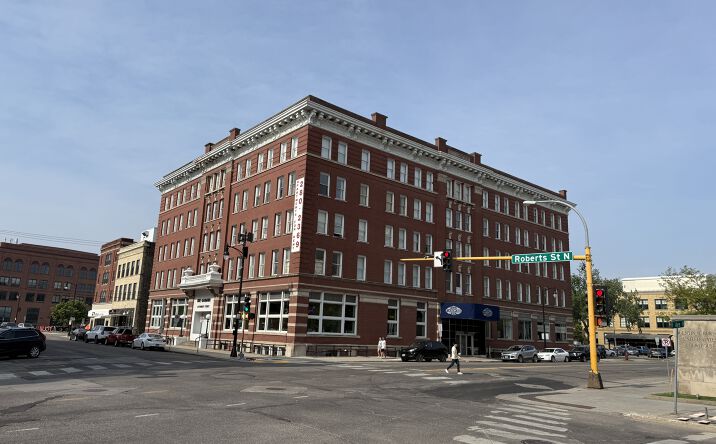 Pictures of Retail, Office property located at 26 Roberts St N, Fargo, ND 58102 for lease - image #1