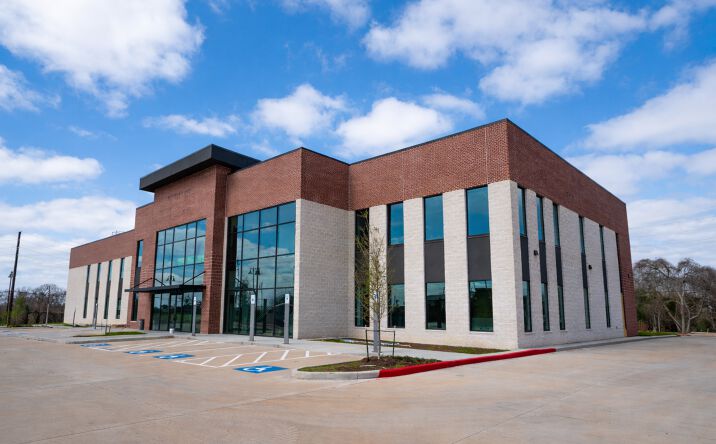 Pictures of Office property located at 8102 Hwy 6, Missouri City, TX 77459 for lease - image #1