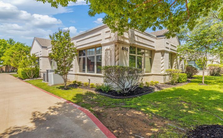 Pictures of Office property located at 410 N Carroll Ave, Southlake, TX 76092 for lease - image #1