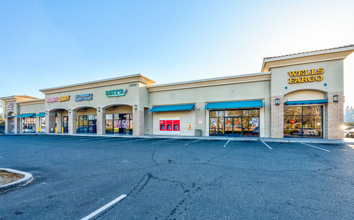 Pictures of Retail, Office, Restaurant property located at 2450 N Brawley Ave, Fresno, CA 93722 for lease - image #1