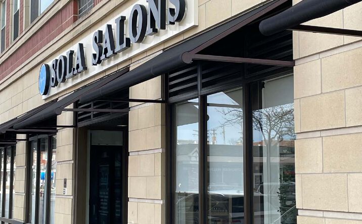 Pictures of Retail property located at 3 S Evergreen Ave, Arlington Heights, IL 60005 for lease - image #1