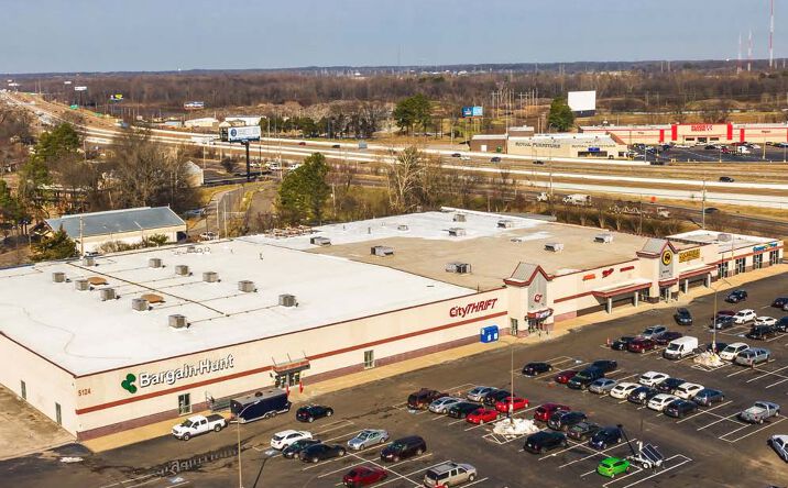 Pictures of Retail property located at 5124 Summer Ave, Memphis, TN 38122 for sales - image #1