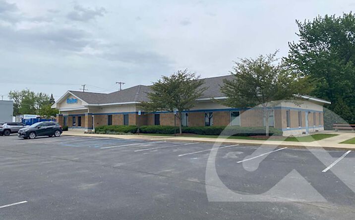 Pictures of Office property located at 117 E Yeasting St, Gibsonburg, OH 43431 for lease - image #1