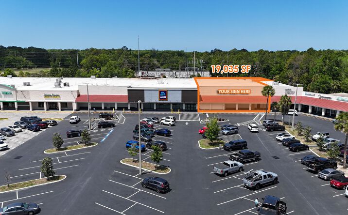 Pictures of Retail property located at 3792 South Suncoast Boulevard, Homosassa, FL 34448 for lease - image #1