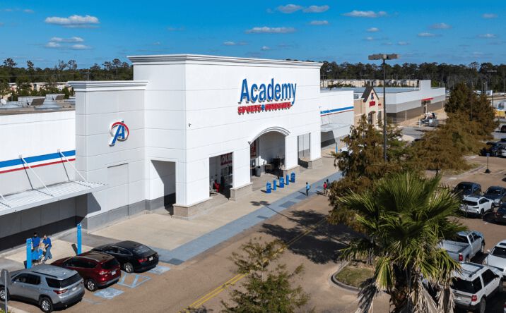 Pictures of Retail, Land property located at 6102 Pinnacle Pkwy, Covington, LA 70433 for lease - image #1