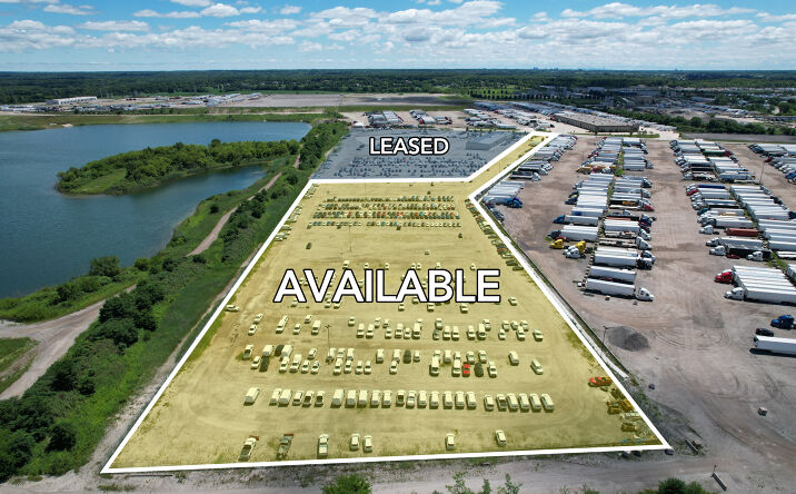 Pictures of Land property located at 900 Christina Dr, East Dundee, IL 60118 for lease - image #1