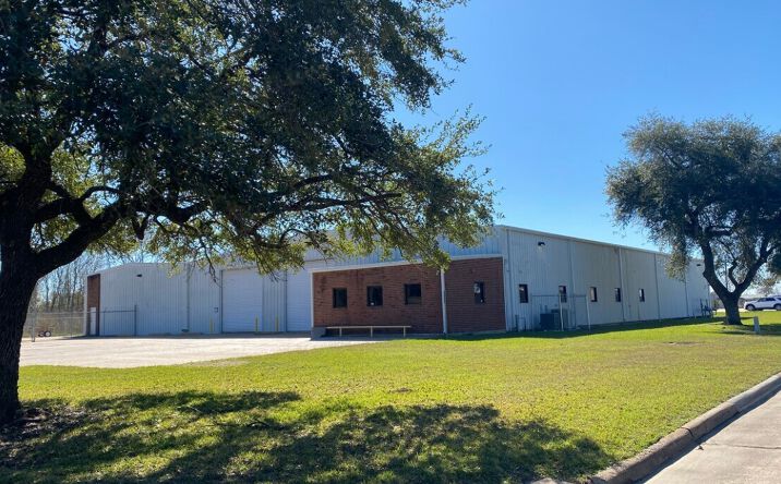 Pictures of Industrial property located at 7030 Wespark Cir, Beaumont, TX 77705 for lease - image #1