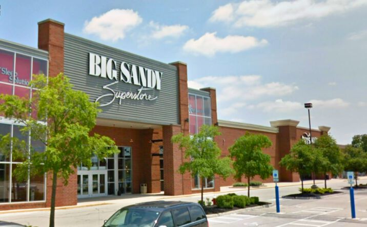 Pictures of Retail property located at 1180 Polaris Pkwy, Columbus, OH 43240 for sales - image #1
