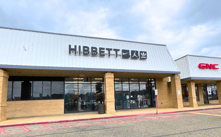 Pictures of Retail property located at 4201 Denny Ave, Pascagoula, MS 39581 for lease - image #1