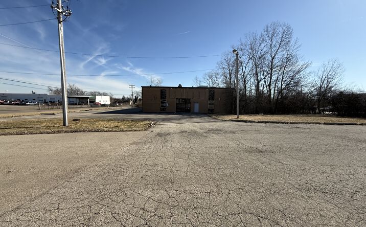 Pictures of Industrial property located at 6945 Homestretch Rd, Dayton, OH 45414 for lease - image #1