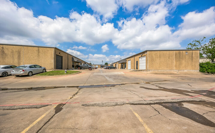 Pictures of Industrial property located at 1000 Harrison Ave, Arlington, TX 76011 for lease - image #1